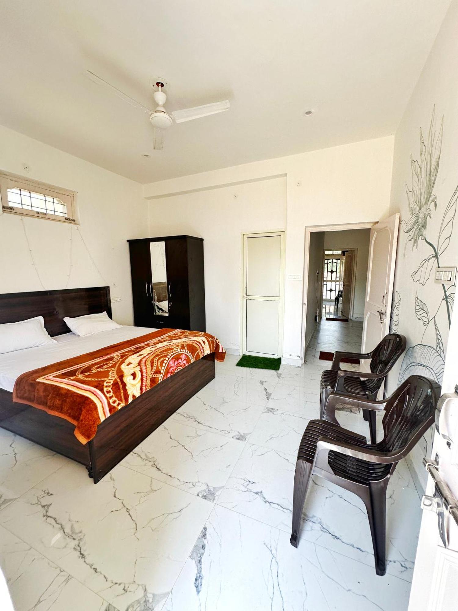 Baseraa Bir - 4Bhk Home 外观 照片